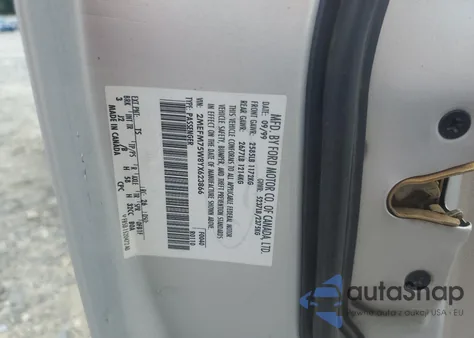 2000 Mercury Grand Marquis Ls z USA, uszkodzony, nr VIN 2MEFM75W8YX623866